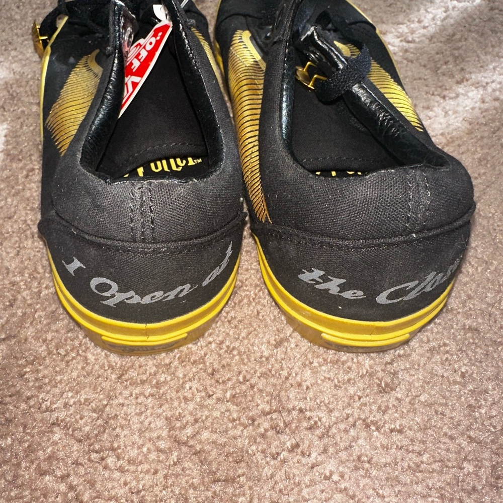 Vans Black and Yellow Harry Potter Sneakers - Picture 3 of 4